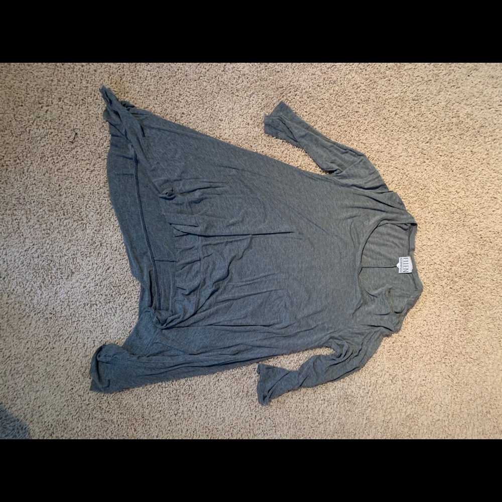 Grey long sleeve shirt